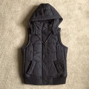 WITCHERY Puffer Vest